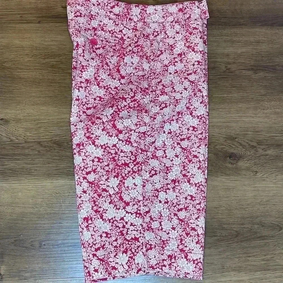 Bandolino Denim Ivette Sz 6 Floral Bermuda Shorts - Picture 4 of 8